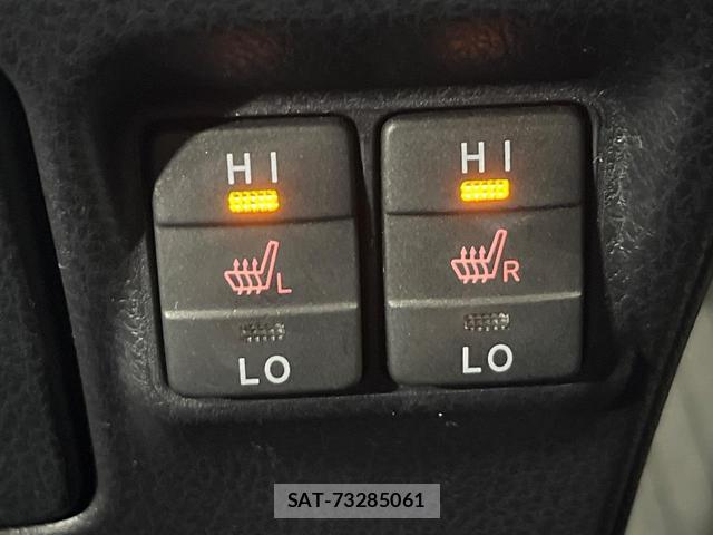 Toyota NOAH 2021-11 8548080-6