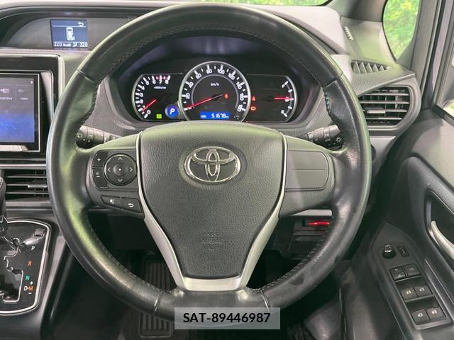 Toyota NOAH 2017-01 8548083-11