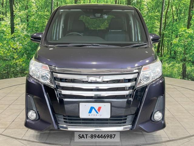 Toyota NOAH 2017-01 8548083-14