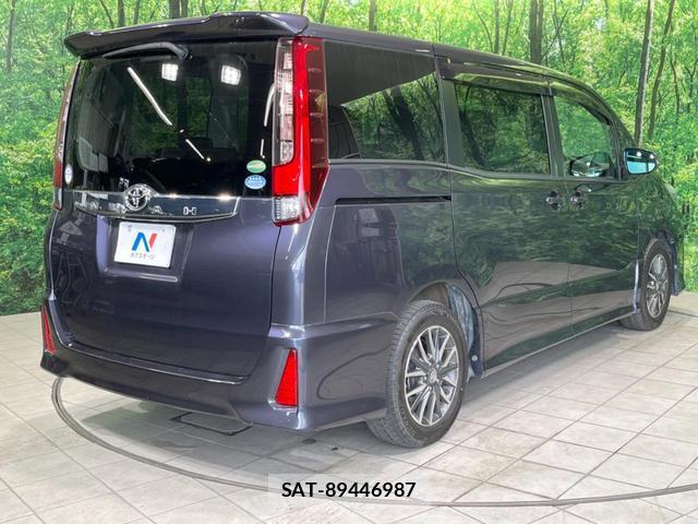 Toyota NOAH 2017-01 8548083-16