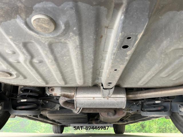 Toyota NOAH 2017-01 8548083-18