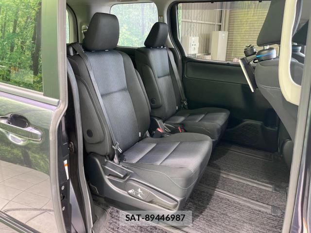Toyota NOAH 2017-01 8548083-8