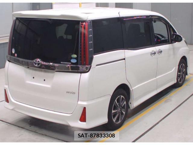 Toyota NOAH 2018-10 8548281-1