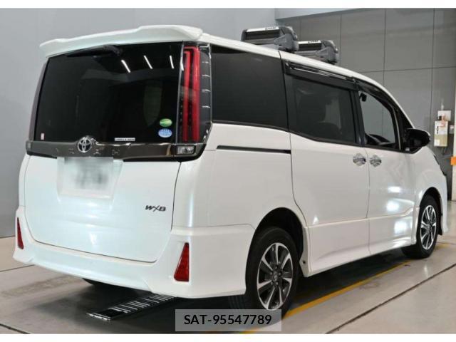 Toyota NOAH 2018-12 8548283-1