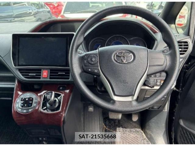 Toyota NOAH 2020-06 8548365-2