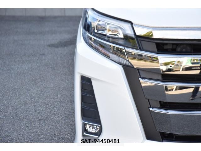 Toyota NOAH 2021-12 8548654-1