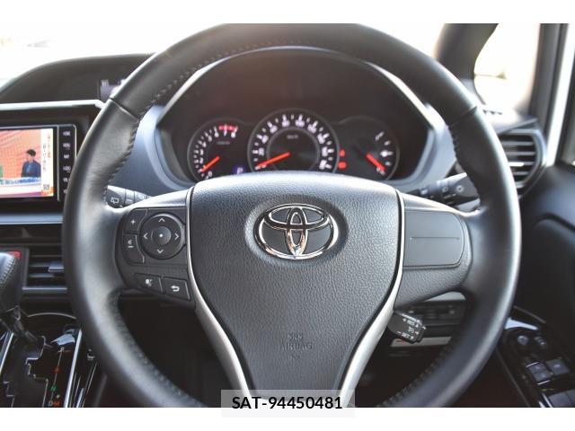 Toyota NOAH 2021-12 8548654-10