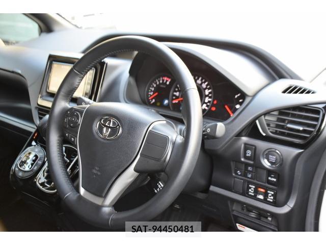 Toyota NOAH 2021-12 8548654-16