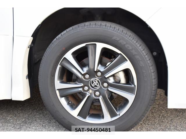 Toyota NOAH 2021-12 8548654-6