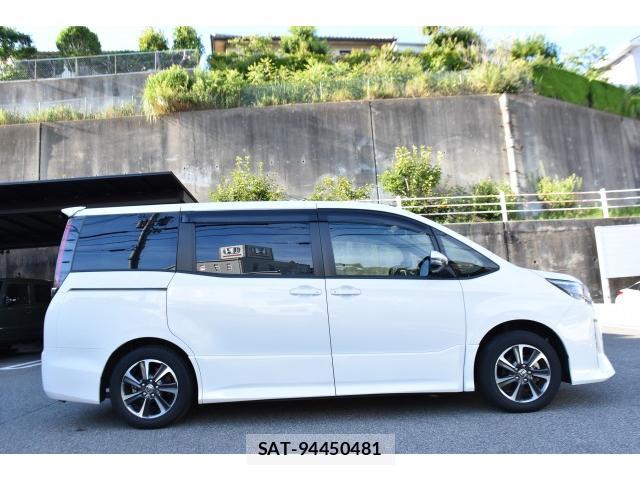 Toyota NOAH 2021-12 8548654-8