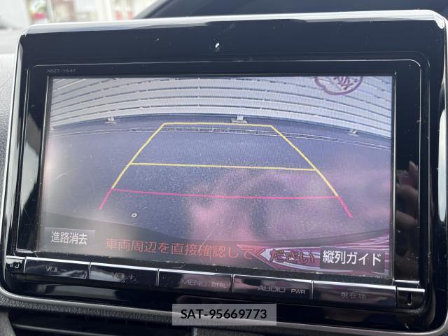 Toyota NOAH 2019-10 8549034-19