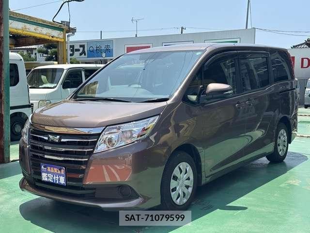 Toyota NOAH 2017-06 8549114-0