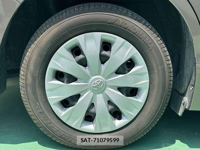 Toyota NOAH 2017-06 8549114-16