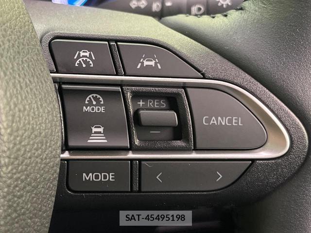 Toyota NOAH 2023-09 8549203-6