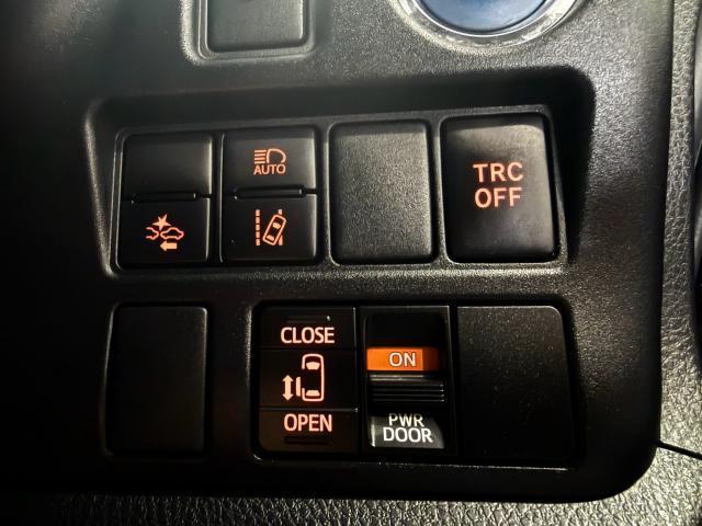 Toyota NOAH 2021-08 8549482-11