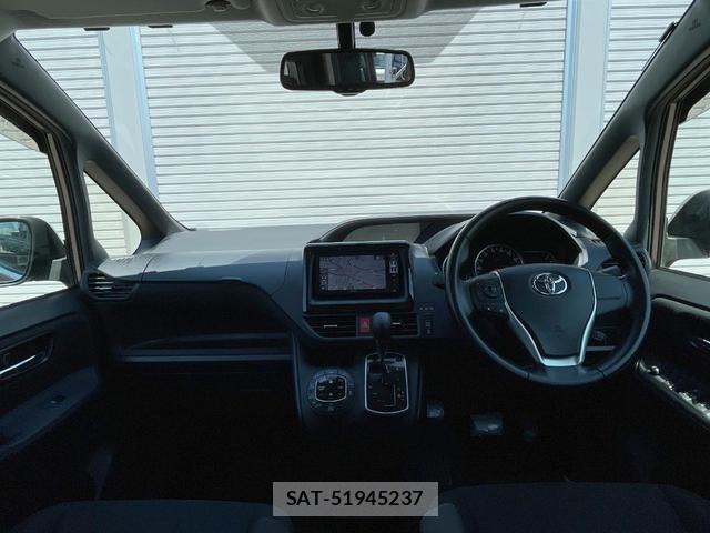 Toyota NOAH 2015-11 8549628-1