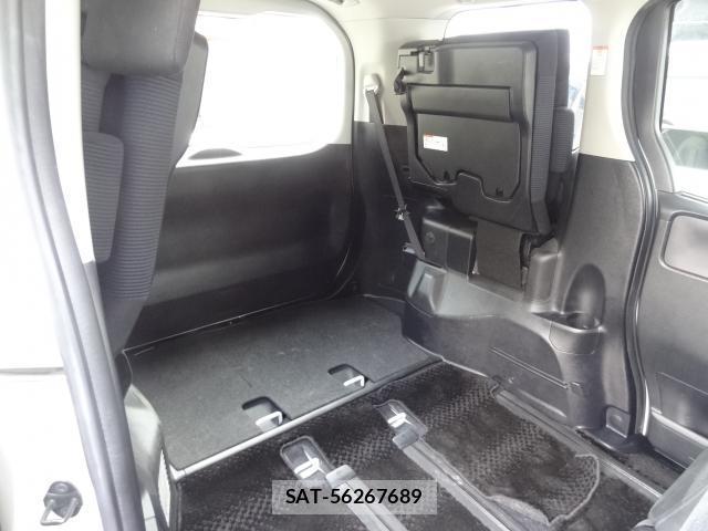 Toyota NOAH 2015-05 8549724-14
