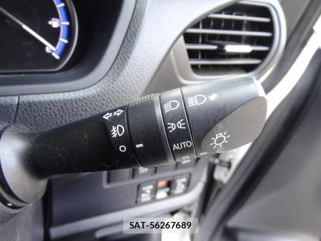 Toyota NOAH 2015-05 8549724-18