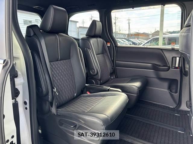 Toyota NOAH 2022-02 8549736-10