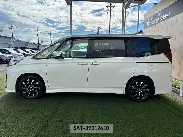 Toyota NOAH 2022-02 8549736-17