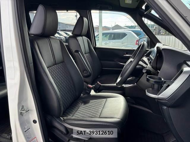 Toyota NOAH 2022-02 8549736-9