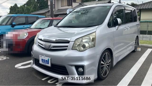 Toyota NOAH 2010-12 8550379-0