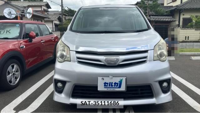 Toyota NOAH 2010-12 8550379-9