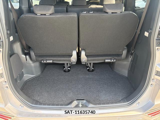 Toyota NOAH 2025-03 8550526-16
