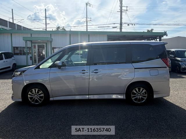 Toyota NOAH 2025-03 8550526-4