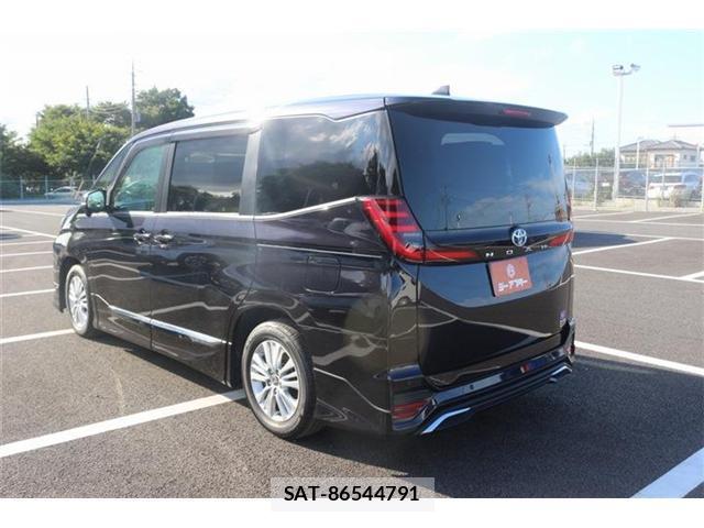 Toyota NOAH 2025-03 8550744-11