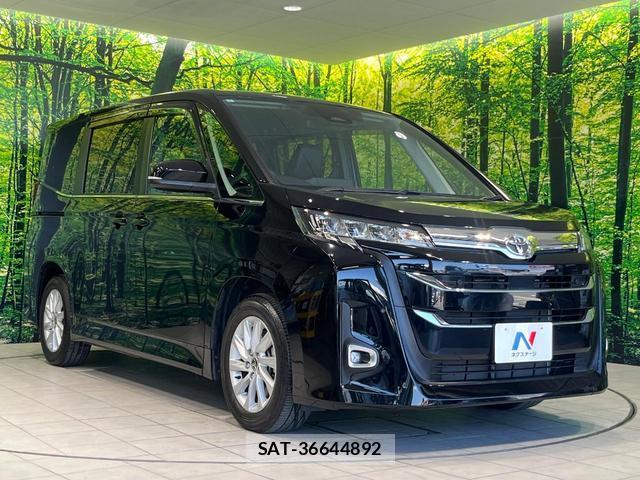 Toyota NOAH 2023-08 8550813-16