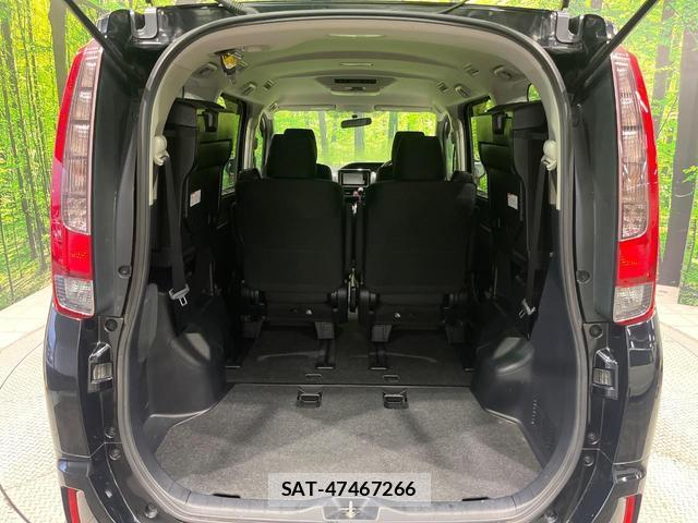 Toyota NOAH 2015-10 8550906-11