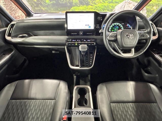 Toyota NOAH 2024-05 8550967-1