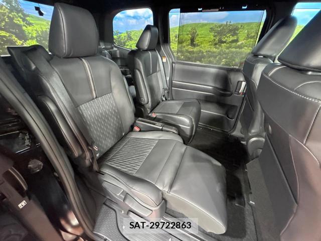 Toyota NOAH 2022-04 8550968-8