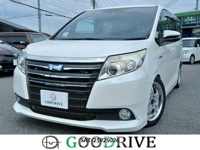 Toyota NOAH 2017-06 8551083-0
