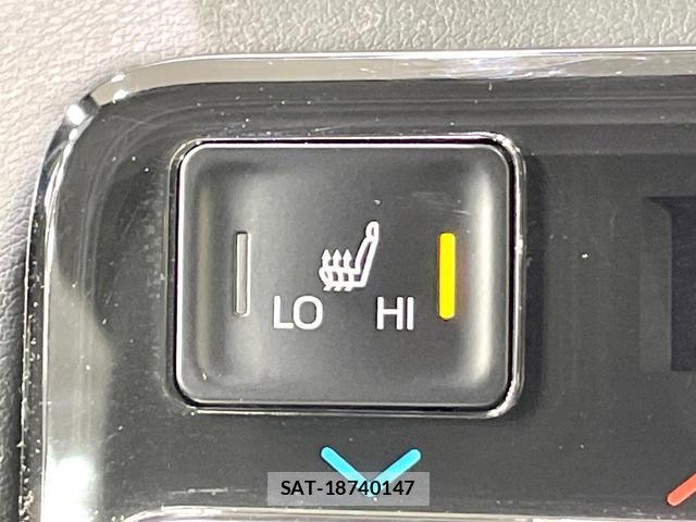 Toyota NOAH 2023-12 8551380-4