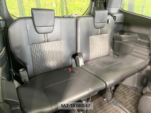 Toyota NOAH 2023-12 8551380-8