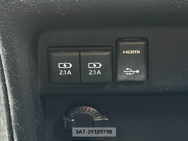 Toyota NOAH 2019-10 8551436-10
