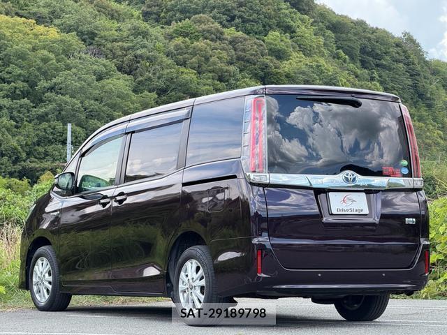 Toyota NOAH 2019-10 8551436-8