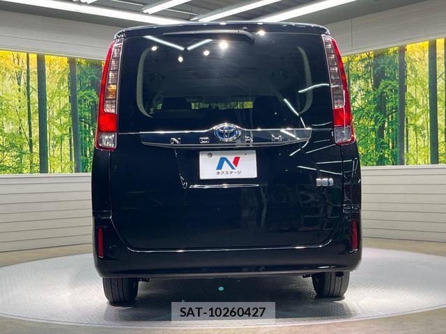 Toyota NOAH 2015-10 8551696-15