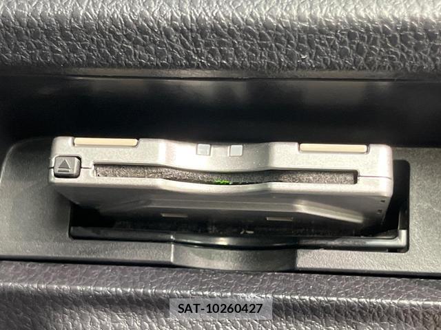 Toyota NOAH 2015-10 8551696-5