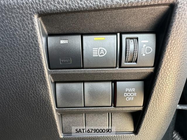 Toyota NOAH 2023-11 8552036-14