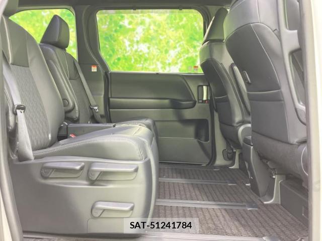 Toyota NOAH 2024-11 8552423-4