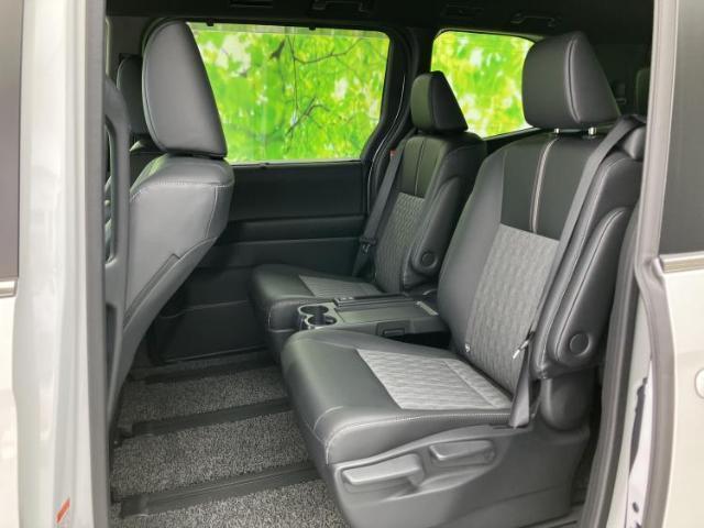 Toyota NOAH 2025-10 8552428-7