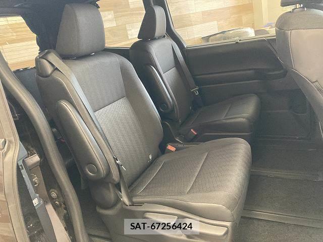 Toyota NOAH 2023-04 8552721-10