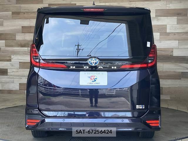 Toyota NOAH 2023-04 8552721-15