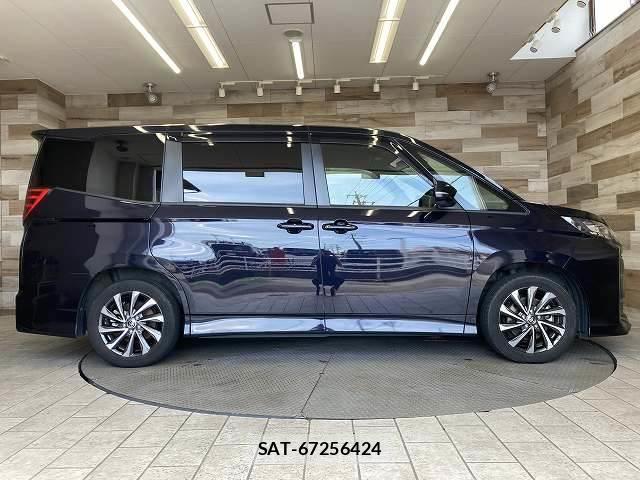 Toyota NOAH 2023-04 8552721-17