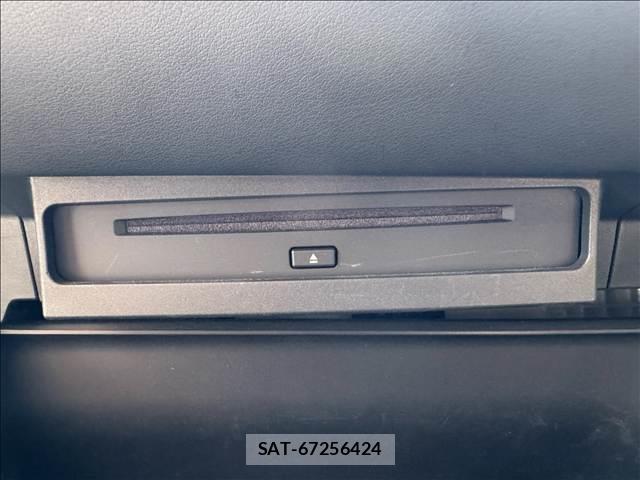 Toyota NOAH 2023-04 8552721-7