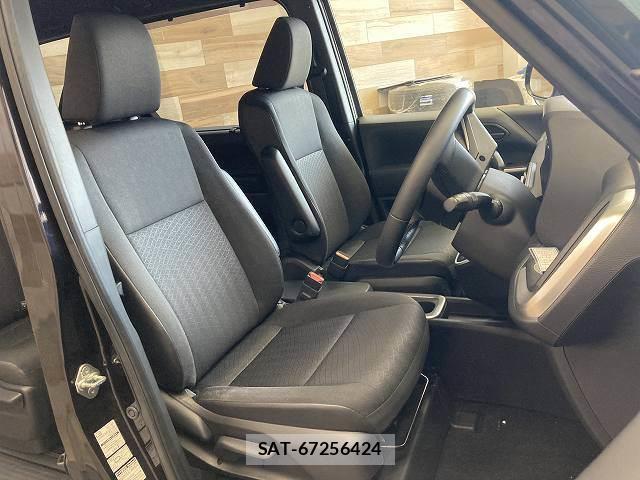 Toyota NOAH 2023-04 8552721-9