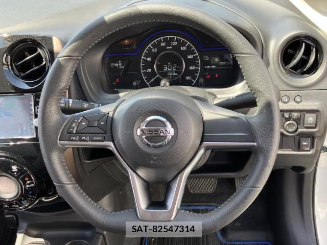 Nissan NOTE 2017-03 8545719-14